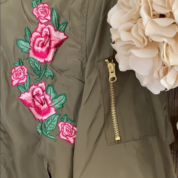 🌟Rose Bomber Jacket ⭐️ - Picture 2 of 5